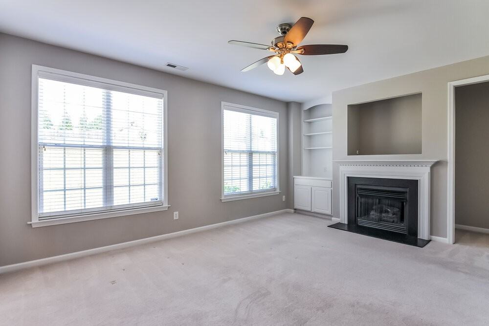 353 Collinsworth Dr - Photo 6 of 17