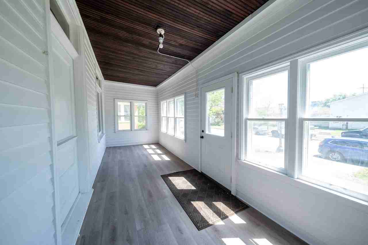1611 Carroll Ave #1 - Photo 2 of 29