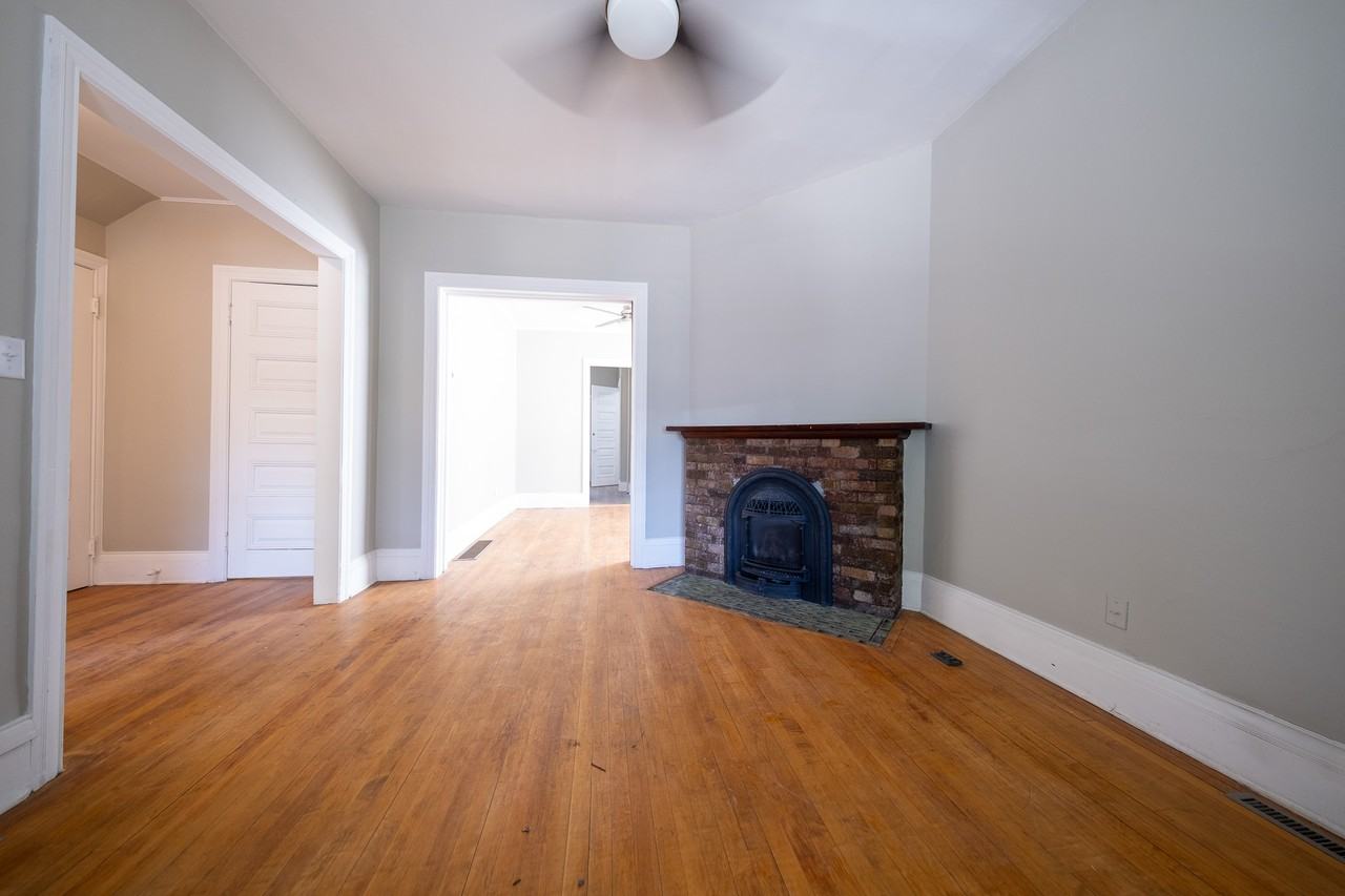 1611 Carroll Ave #1 - Photo 6 of 29