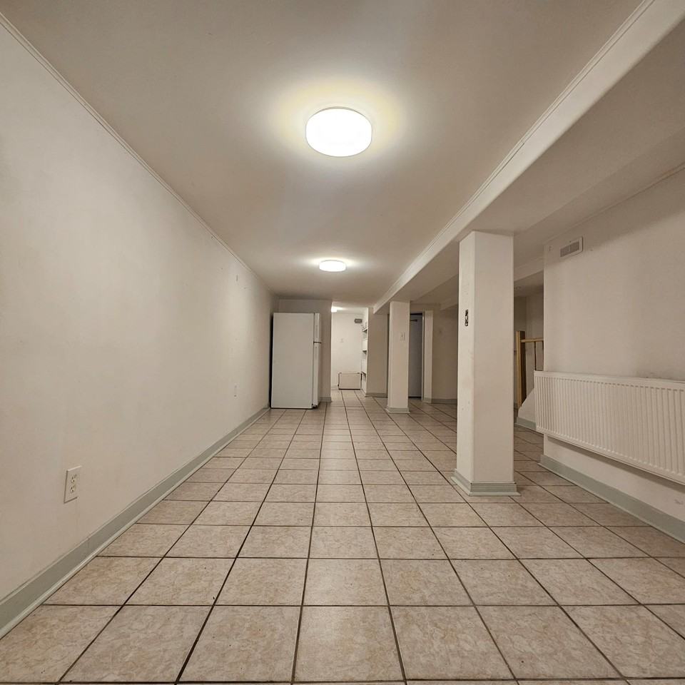 1659 Keele Street #b - Photo 4 of 9