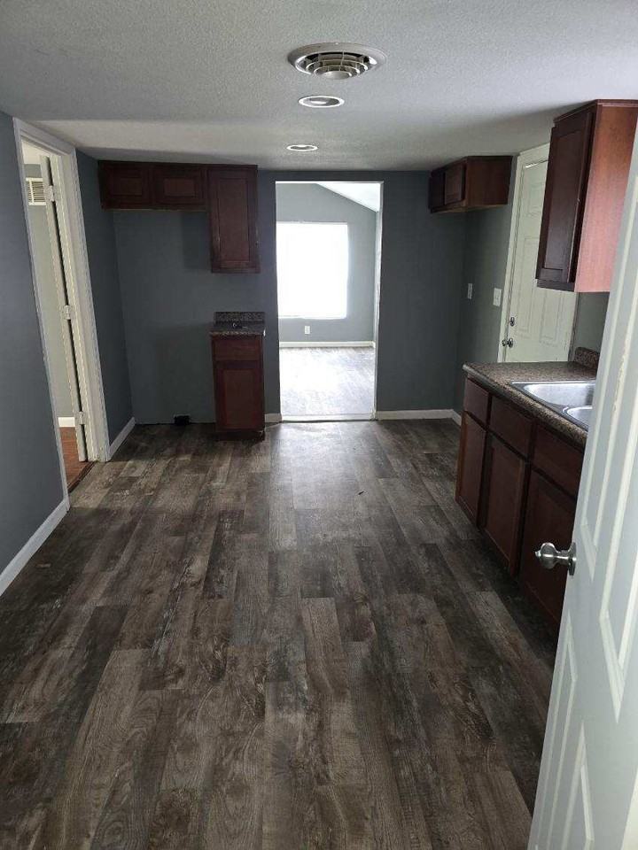 4914 Burns Ave #1 - Photo 7 of 9