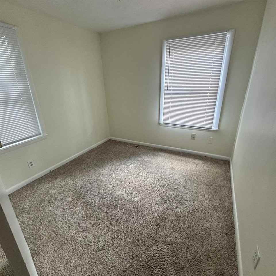 3515 Bergman Avenue - Photo 4 of 10