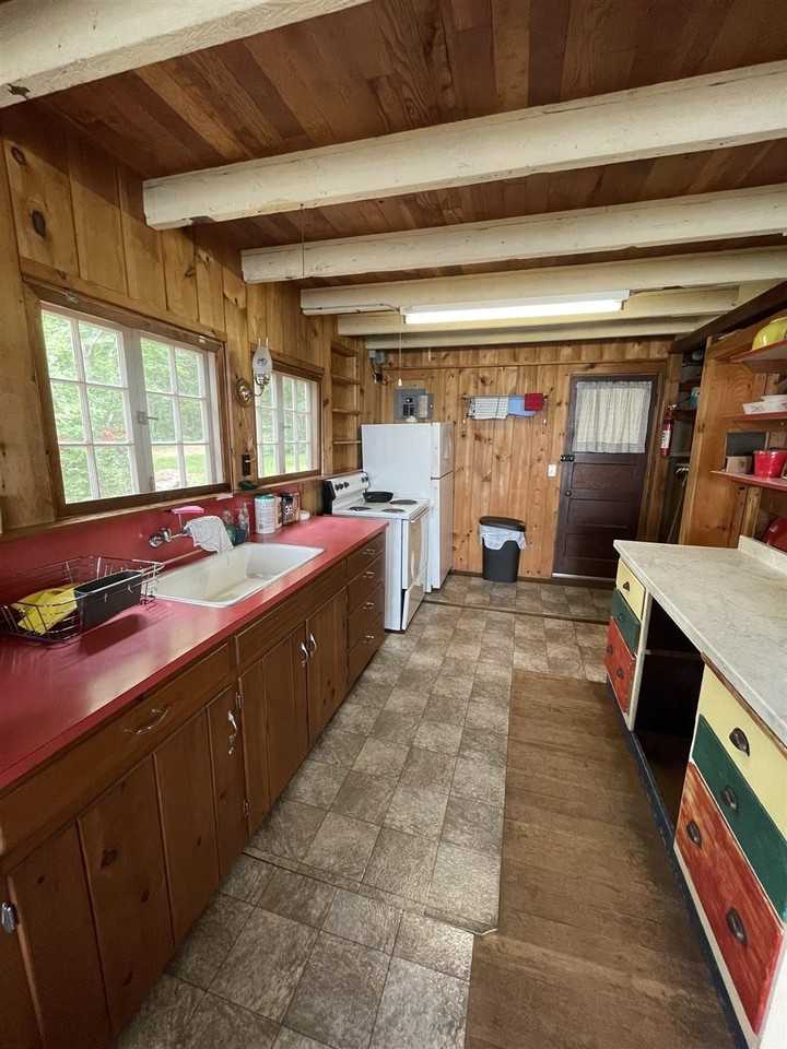 10 Crescent Shore Dr #1255628P - Photo 7 of 14