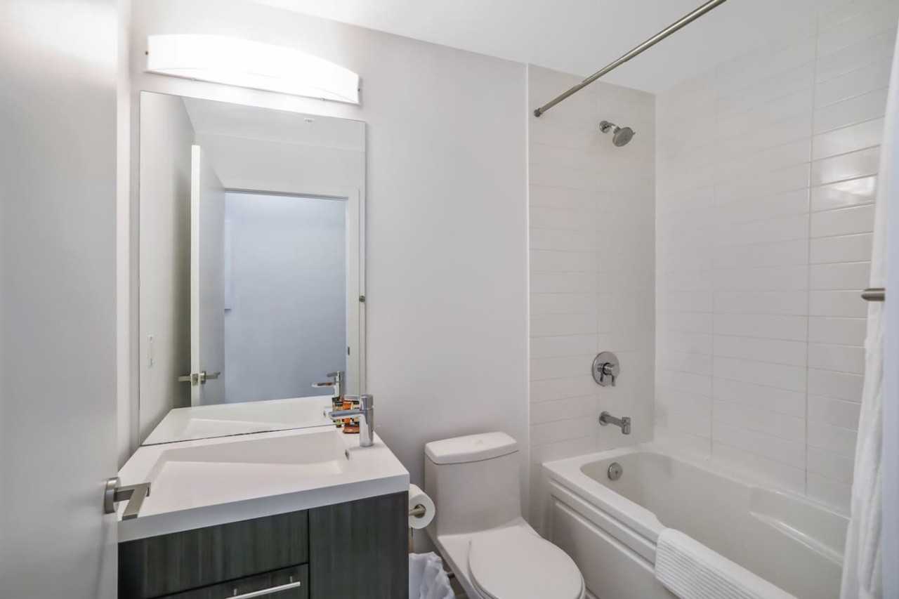 199 Richmond St W #1471491P - Photo 7 of 24