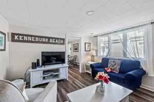 featured image of 8 Railroad Ave