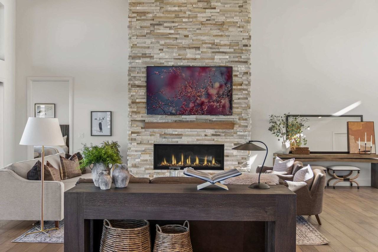 3683 East Huntley Way #1514053P - Photo 4 of 50