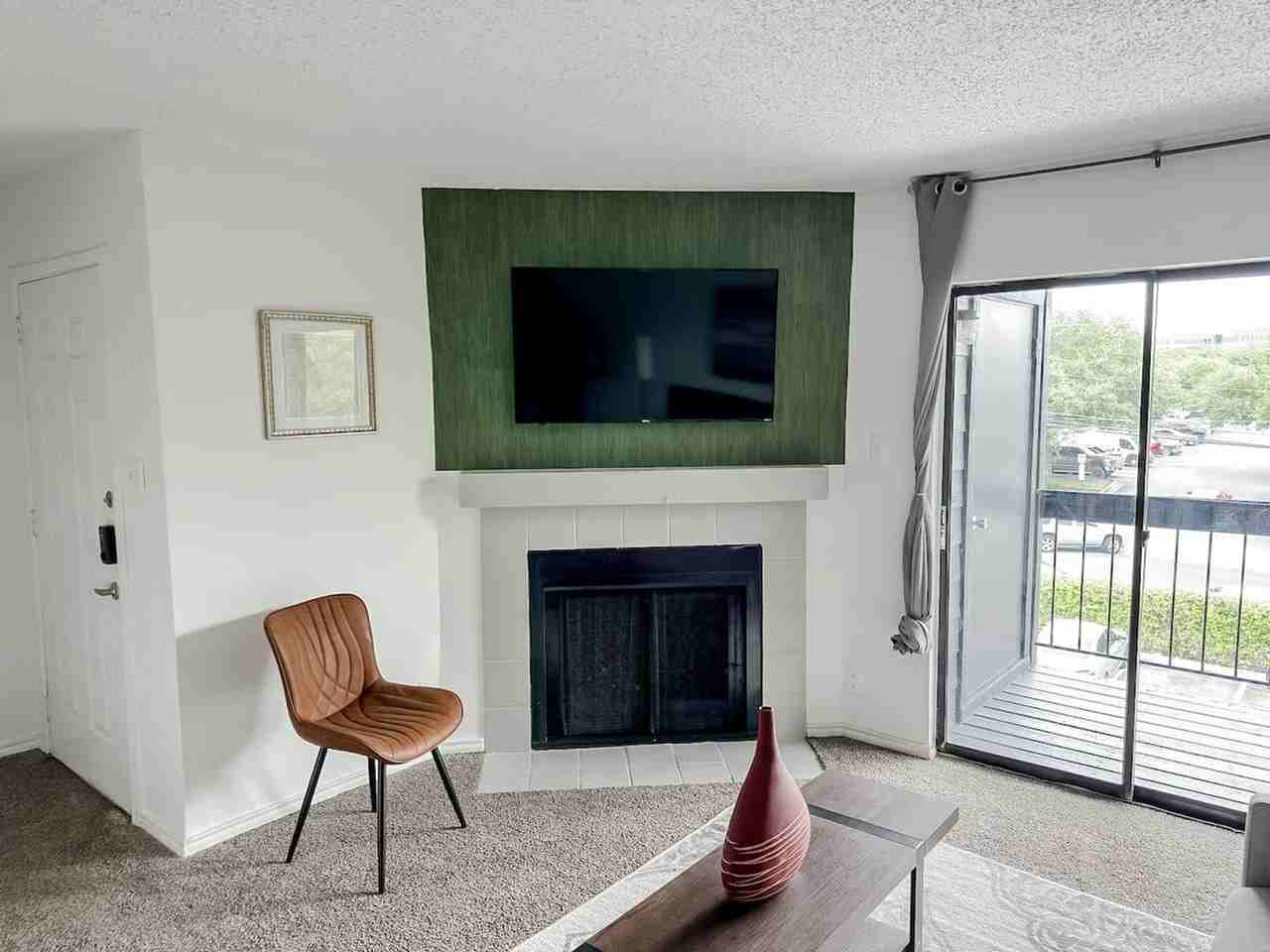 1071 Clayton Ln #1534929P - Photo 3 of 24