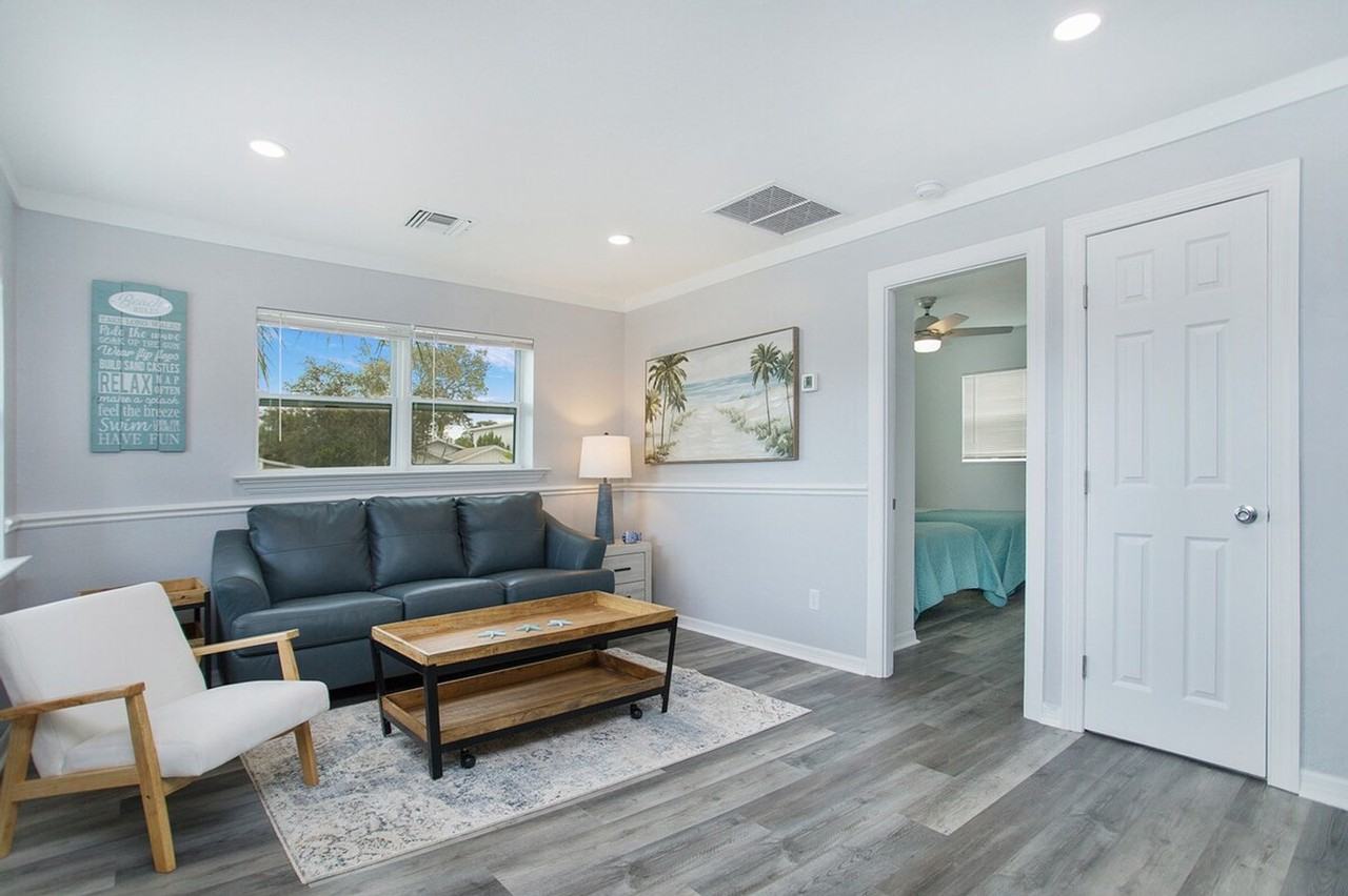 800 108th Ave N #1534808P - Photo 2 of 22