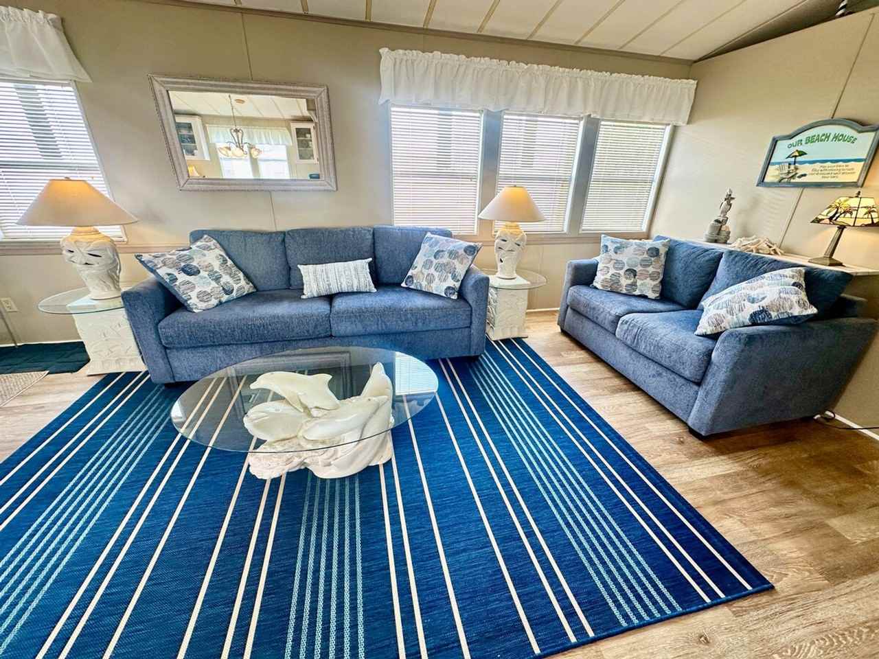 276 Nettles Blvd #1537482P - Photo 3 of 21