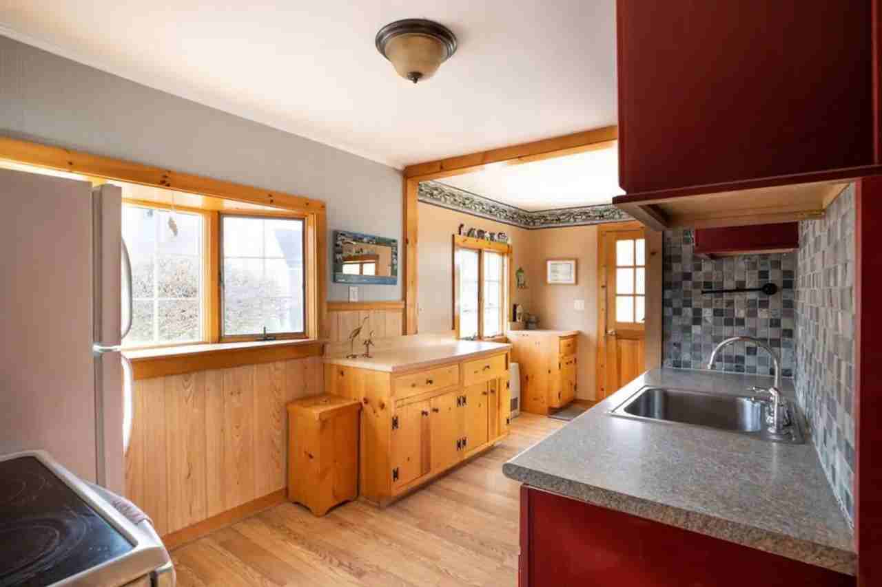 34 Wildwood Ave #1532220P - Photo 6 of 20