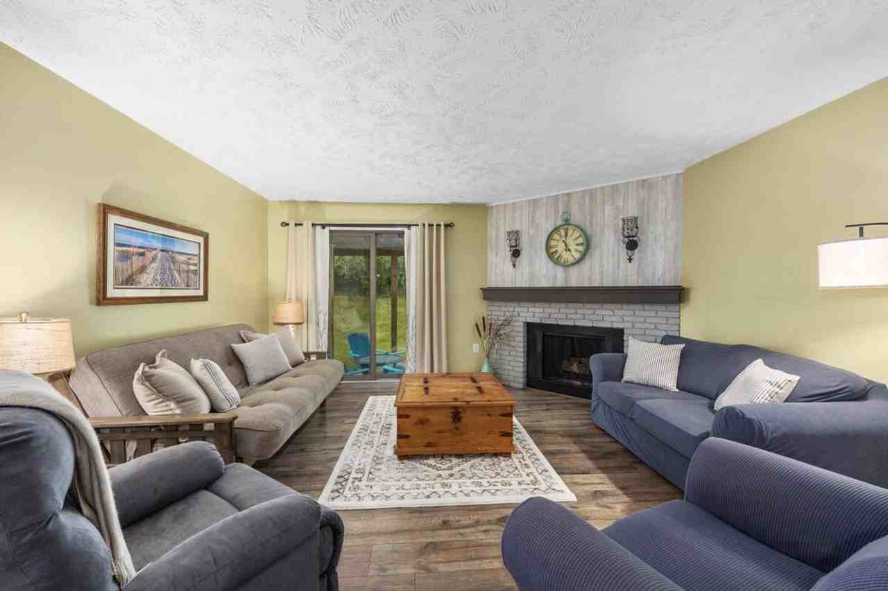 6542 Bella Vista Dr Ne #1539831P - Photo 2 of 22