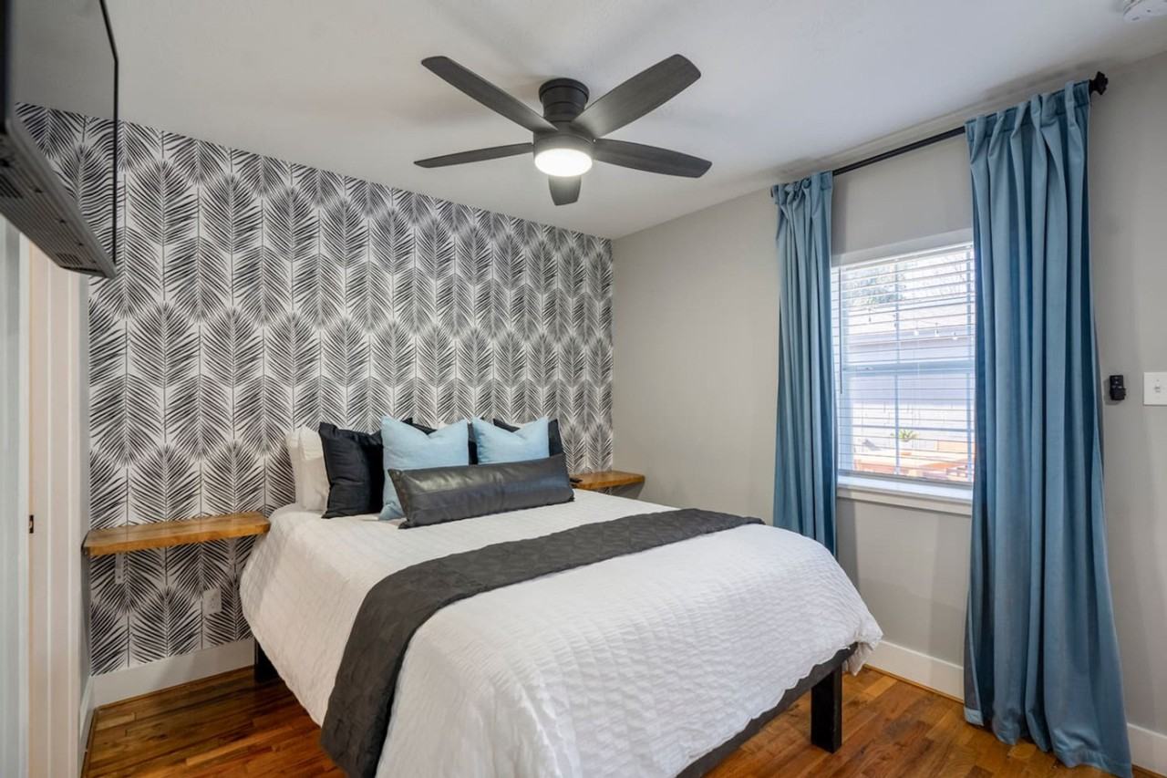 4952 Polk Street - Photo 3 of 17