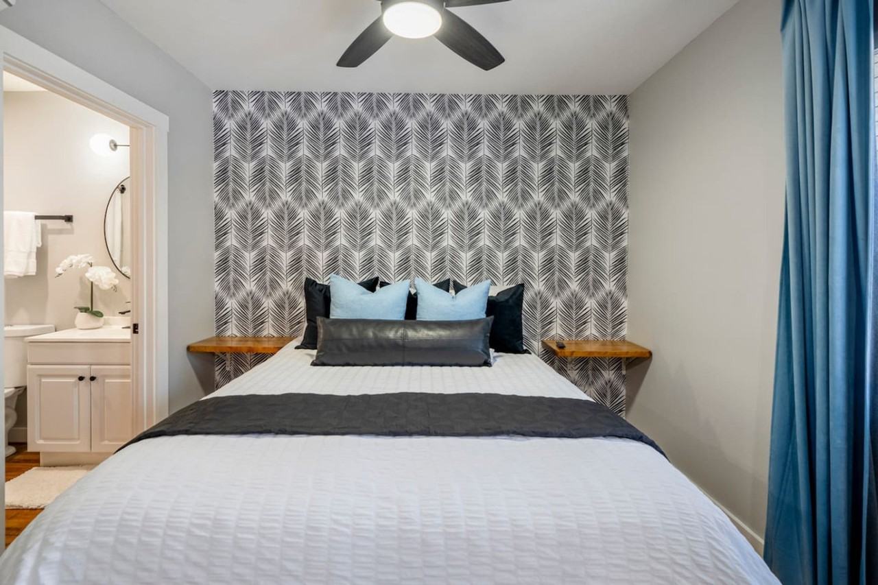 4952 Polk Street - Photo 6 of 17
