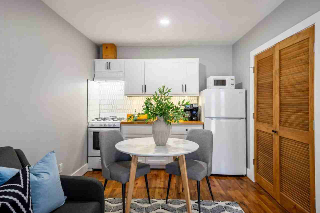 4952 Polk Street - Photo 7 of 17