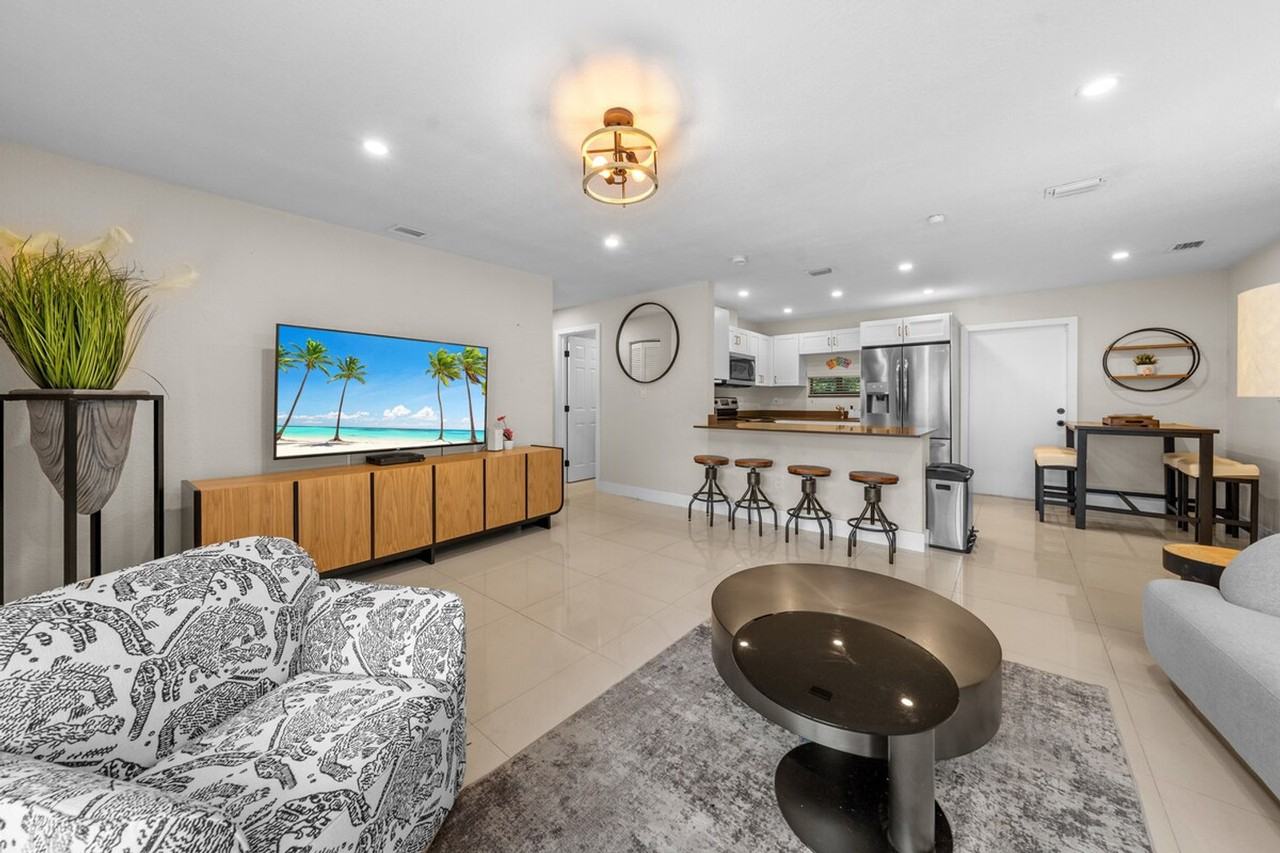 251 Nw 83rd St #1540435P - Photo 4 of 26