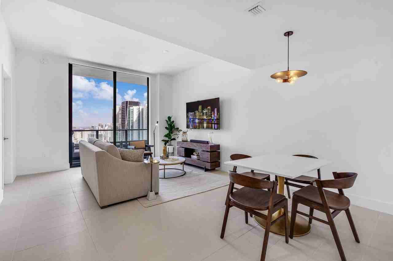 485 Ne 2nd Ave #1540426P - Photo 2 of 33