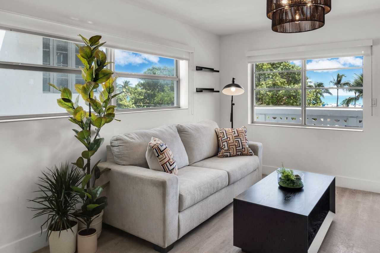 1130 Ocean Dr #1540440P - Photo 3 of 19