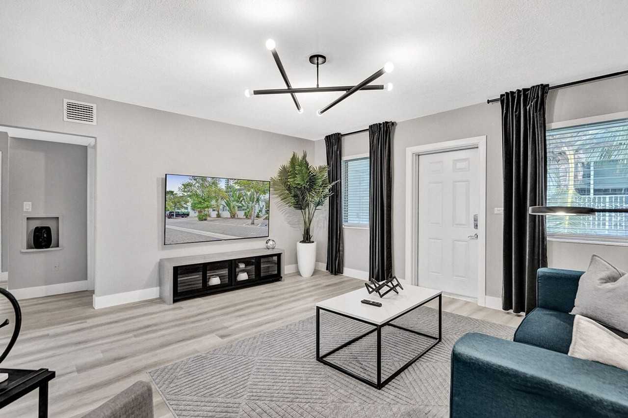 1337 15th Ter #1540443P - Photo 5 of 21