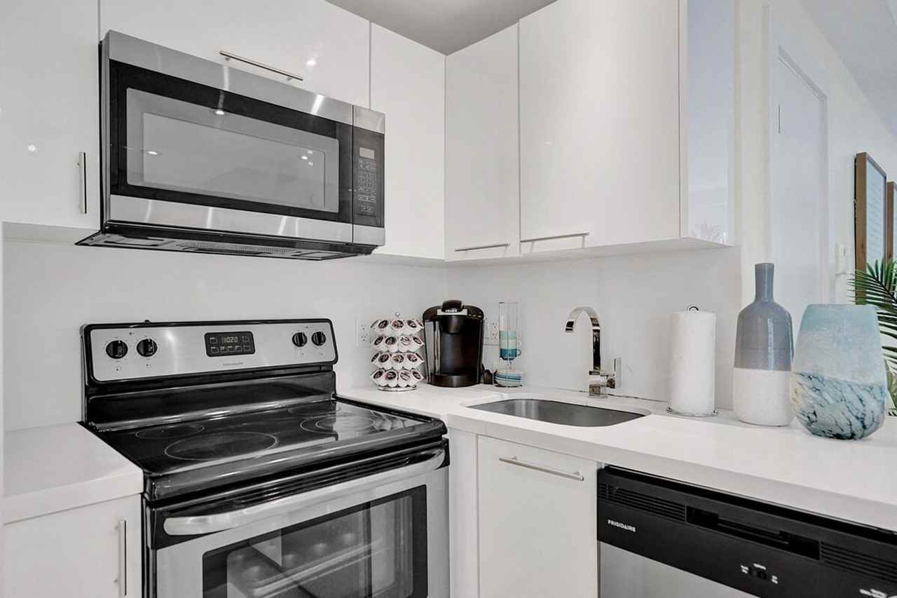 1440 16th St #1540560P - Photo 7 of 26