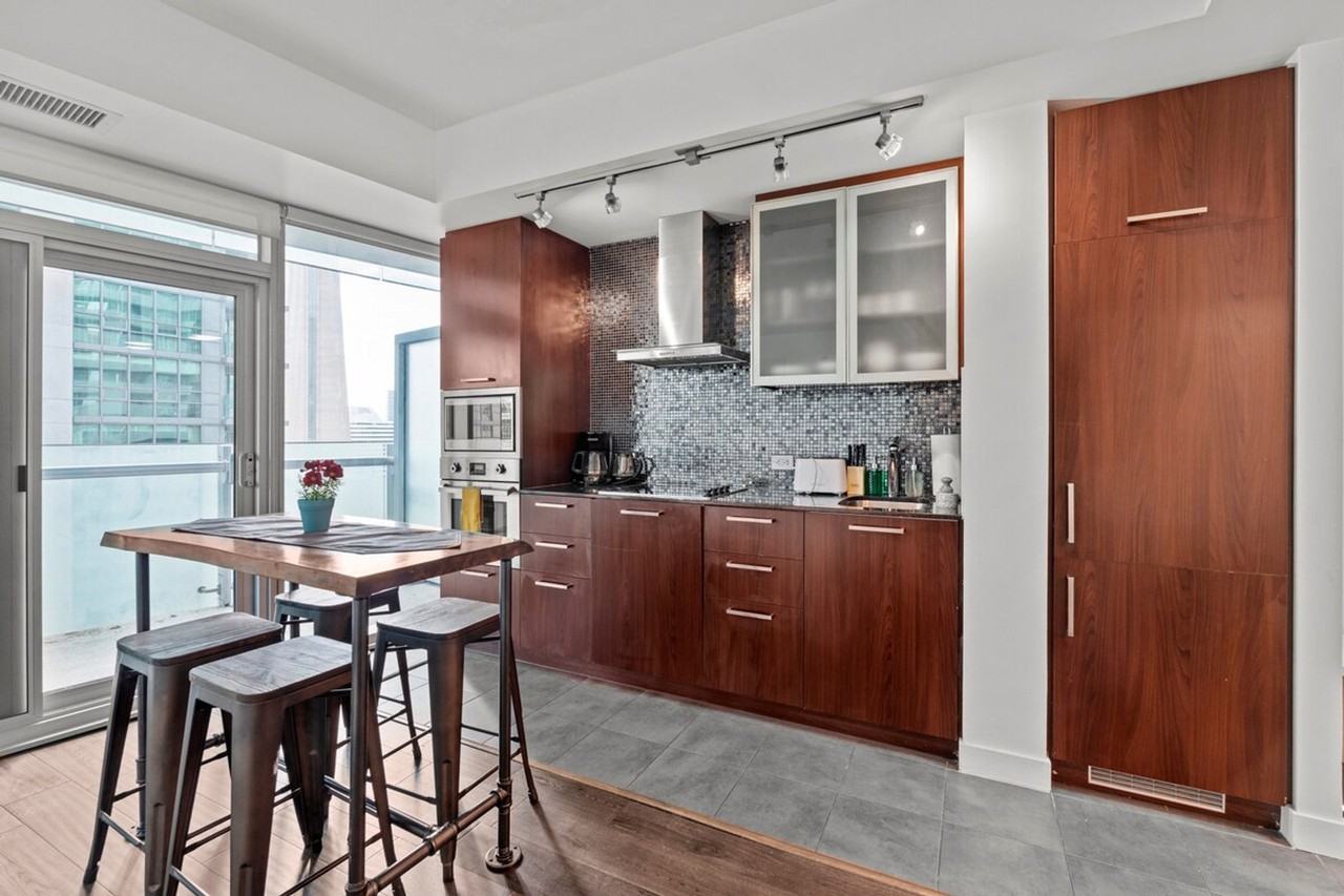 25 Lower Simcoe St #1541554P - Photo 5 of 14