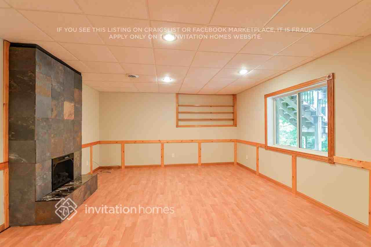 1168 Macey Way - Photo 5 of 19