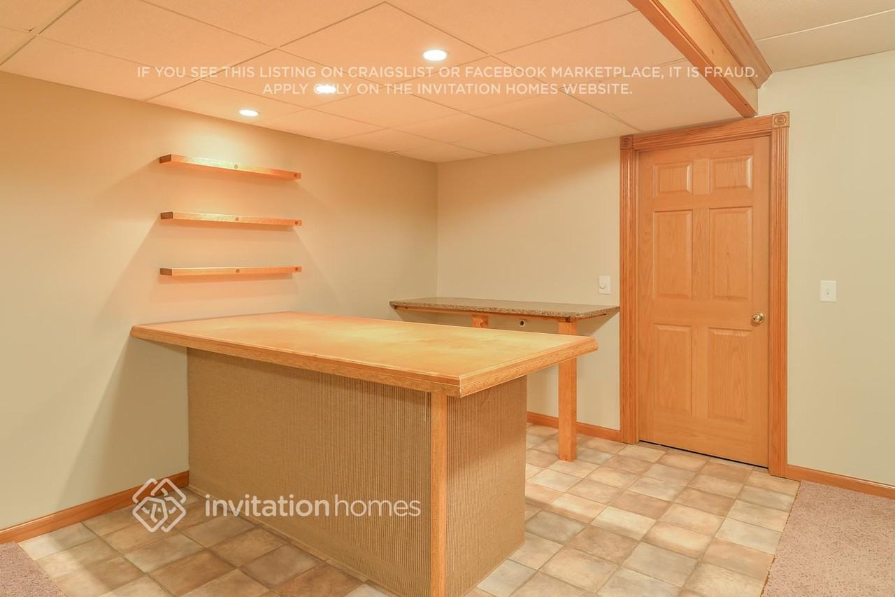 1168 Macey Way - Photo 6 of 19