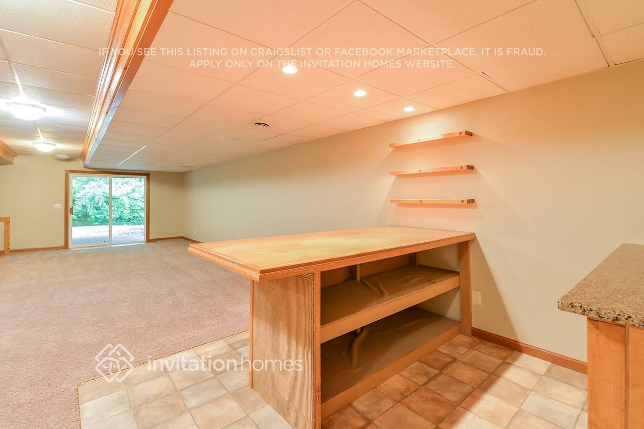 1168 Macey Way - Photo 7 of 19