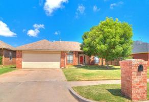 featured image of 10501 Nw 45th St