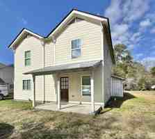 featured image of 428 Winston St #1
