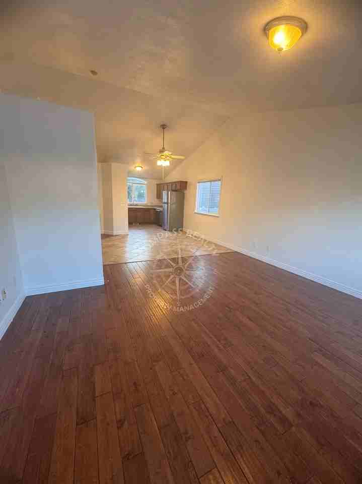 185 Crystal Bay Dr #1 - Photo 3 of 8