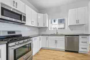 911 South Kenmore Avenue #3/4 - Photo 1 of 1