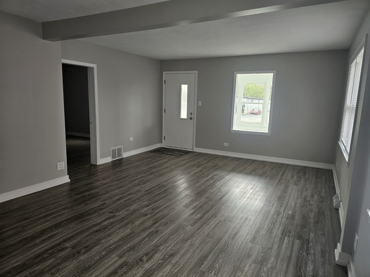 353 E Lakewood Blvd - Photo 6 of 20