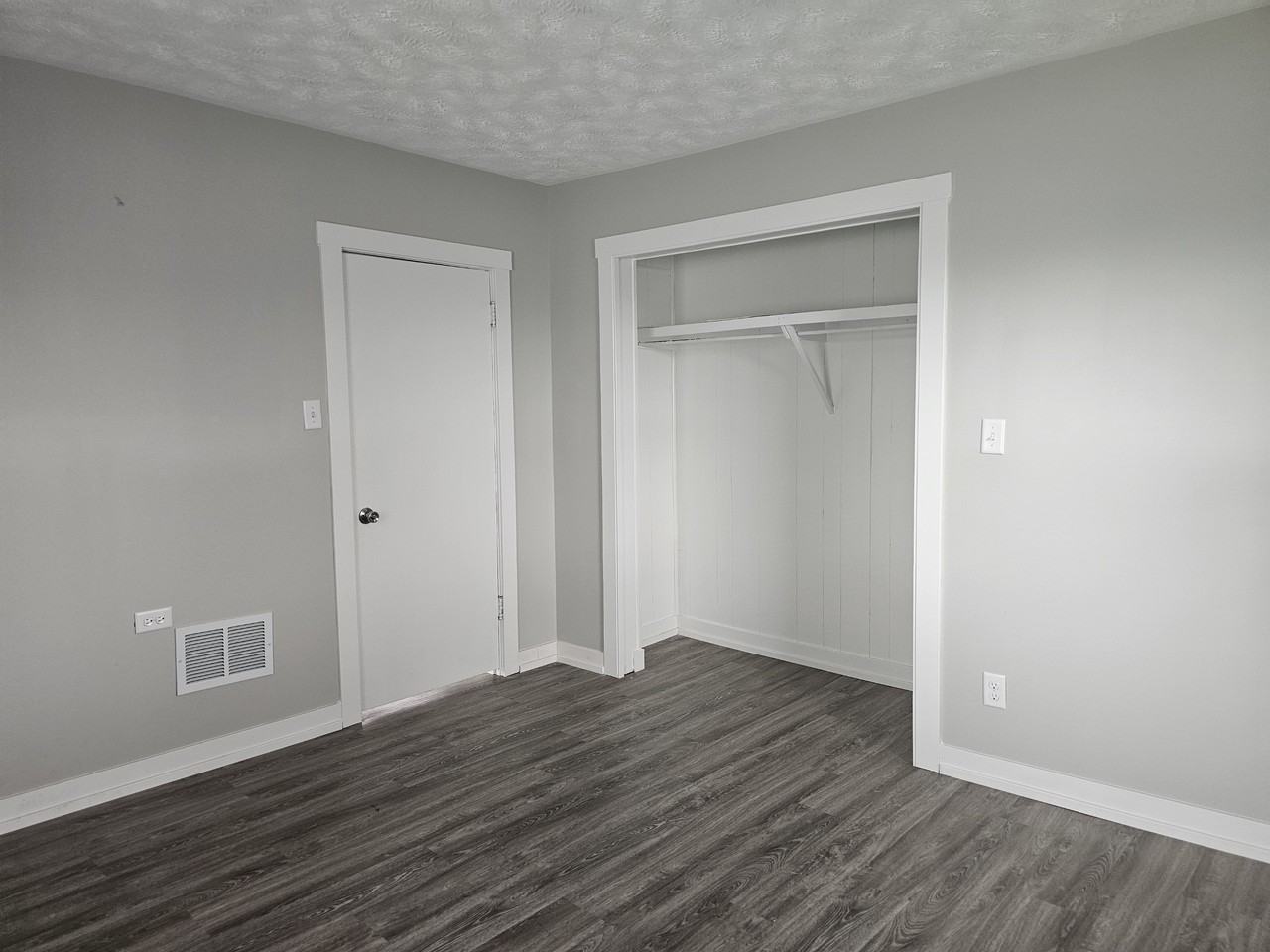 353 E Lakewood Blvd - Photo 7 of 20