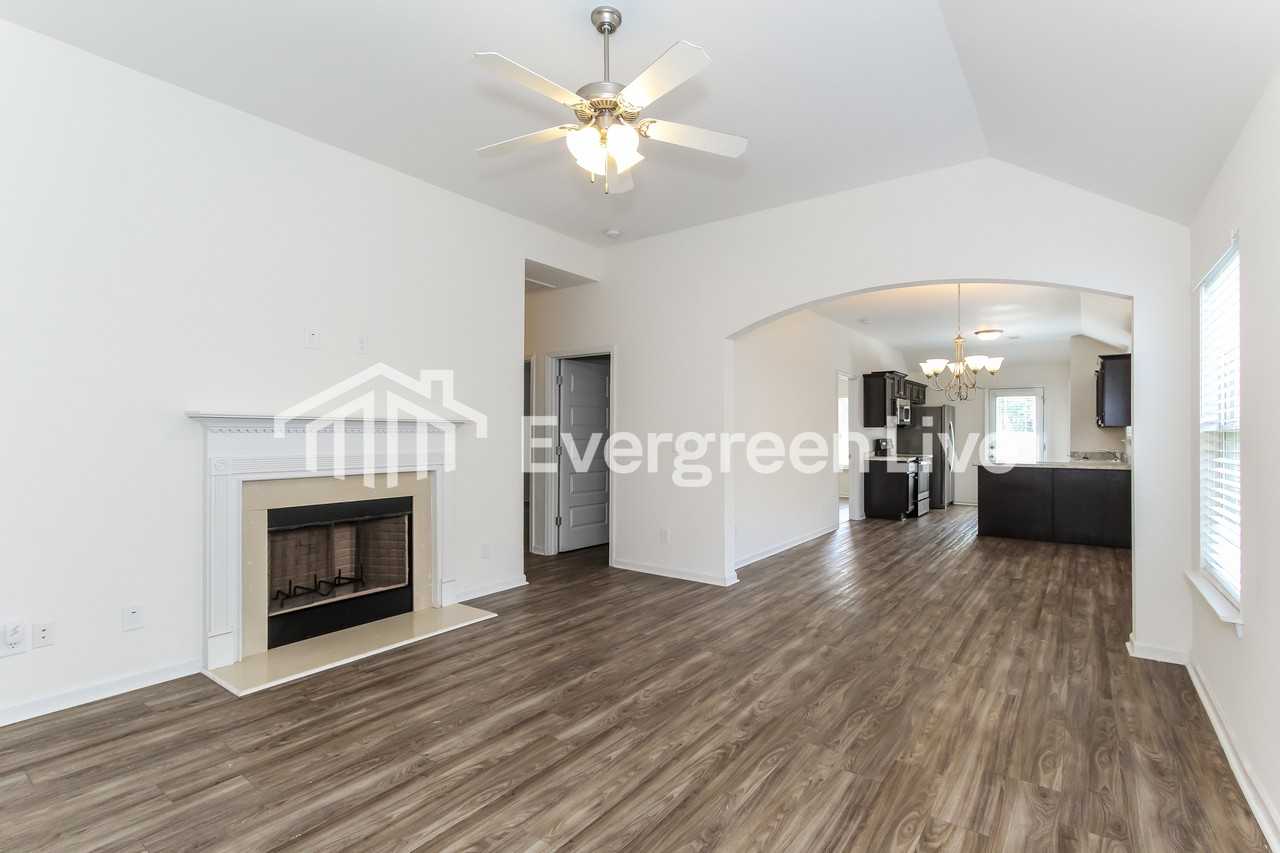 4834 Cove Ln - Photo 2 of 15