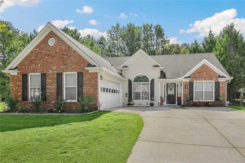 2213 Carlton Chase Rd - Photo 2 of 30