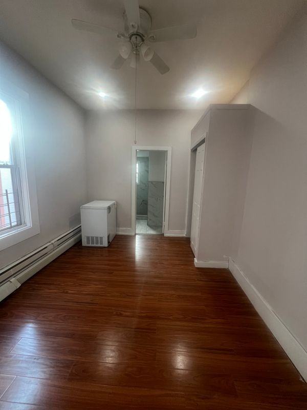 2069 Crotona Ave ##3 - Photo 3 of 5