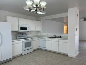 2403 E Palm Beach Dr - Photo 1 of 1