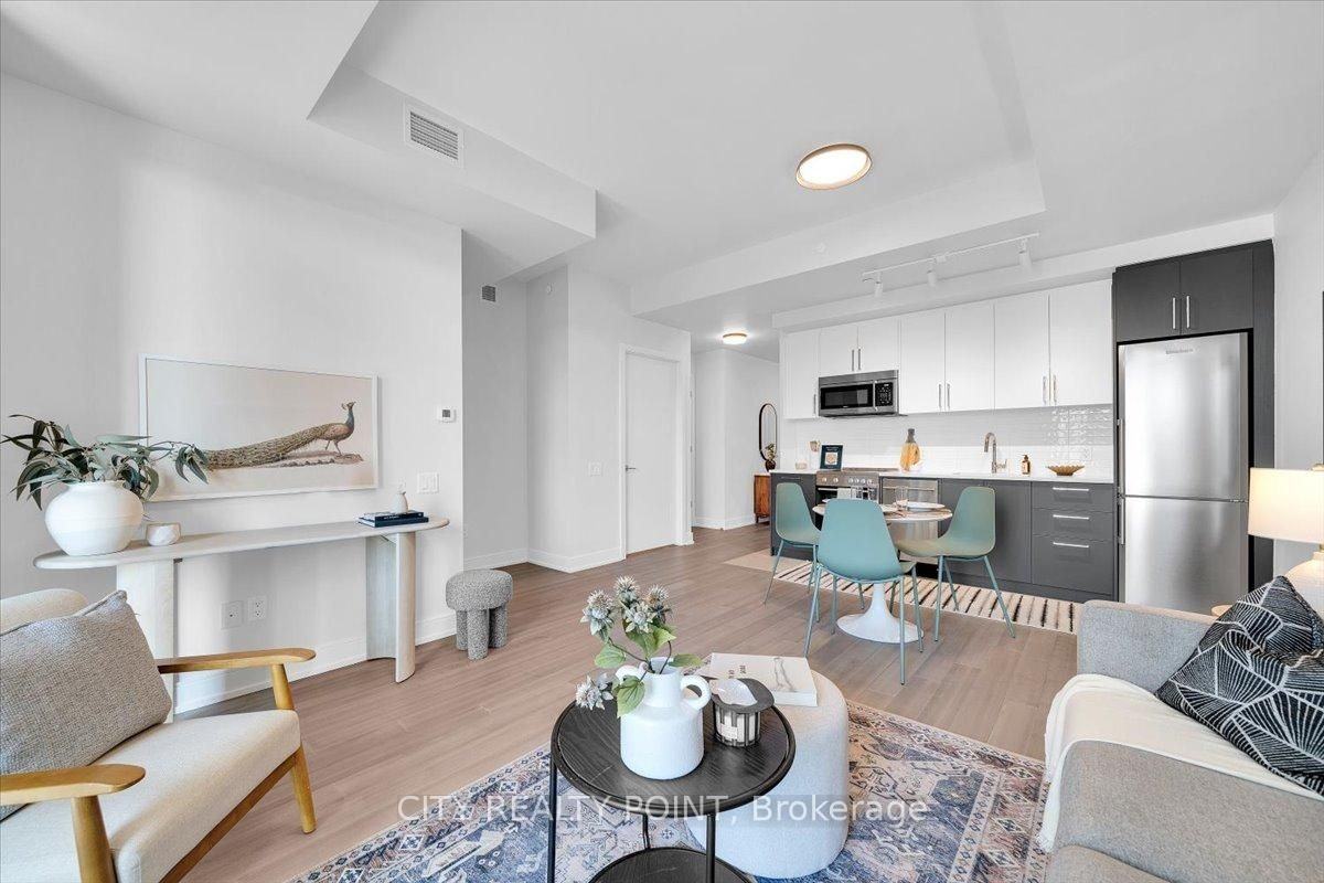 664 Spadina Avenue #216 - Photo 6 of 16