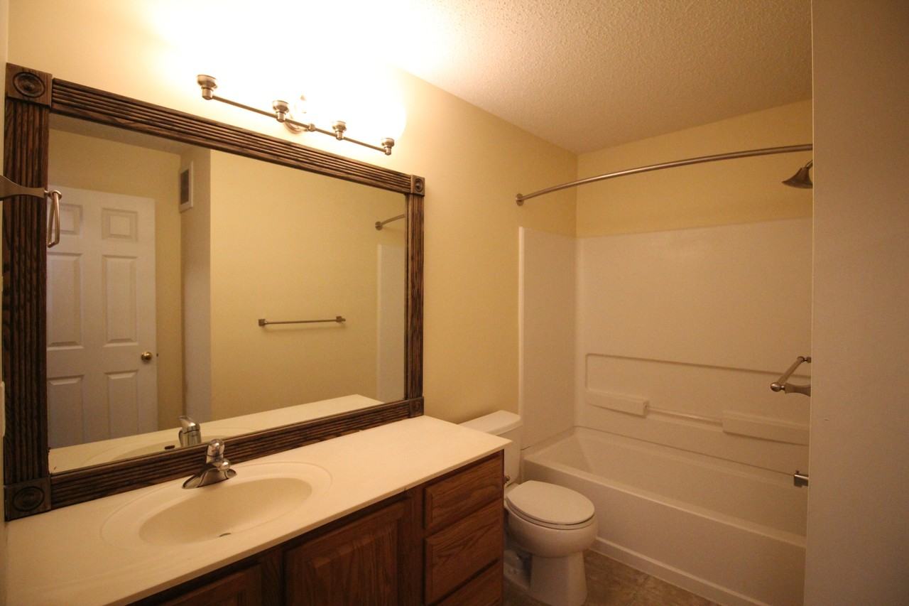 10651 Pond Curv #WB1 - Photo 5 of 20