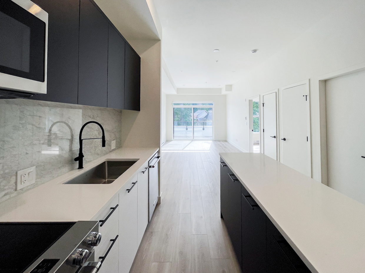 2635 King George Boulevard #427 - Photo 4 of 11