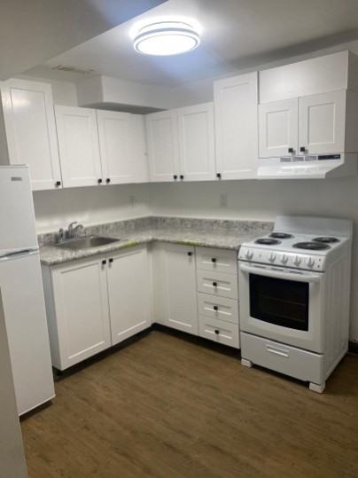 502 Somerset St.  W Ottawa, Ontario K1R 5J7 - Photo 5 of 10