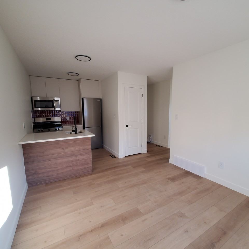 7422 95 St NW Garage Suite - Photo 4 of 14