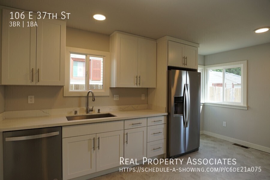 106 E 37th St - Photo 2 of 16