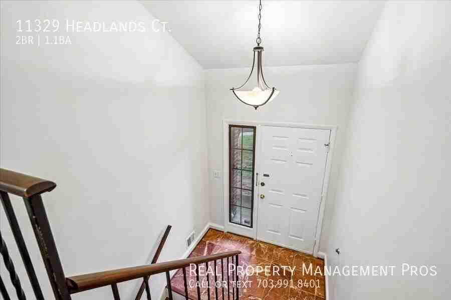 11329 Headlands Ct - Photo 5 of 24