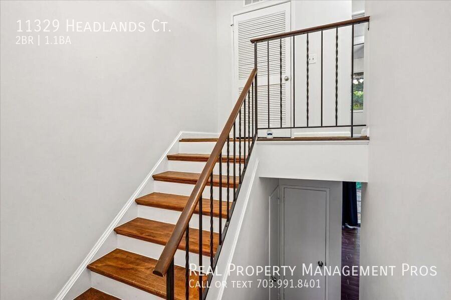 11329 Headlands Ct - Photo 6 of 24