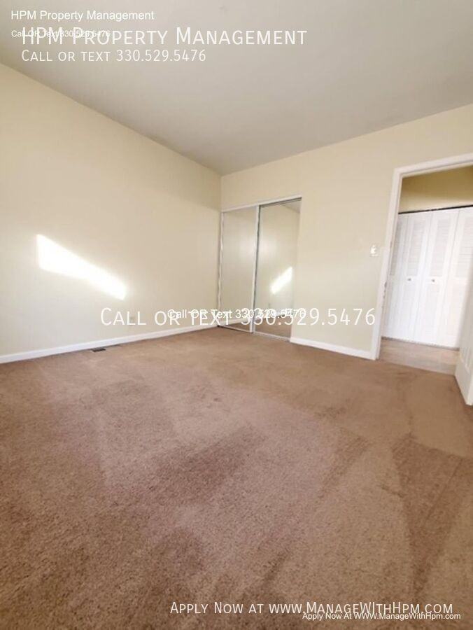 2381 Newton St - Photo 4 of 19
