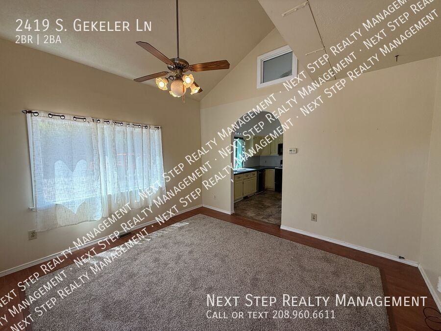 2419 S Gekeler Ln - Photo 2 of 16