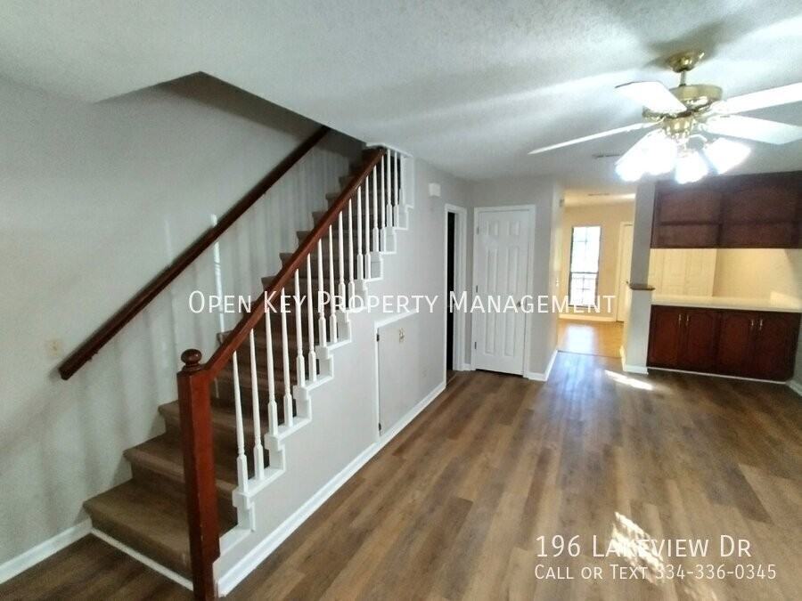196 Lakeview Dr - Photo 4 of 27