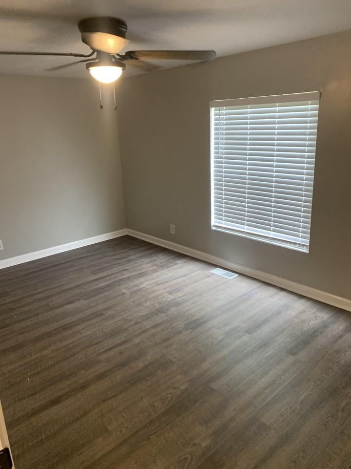 1423 Central Pointe Park - Photo 3 of 9
