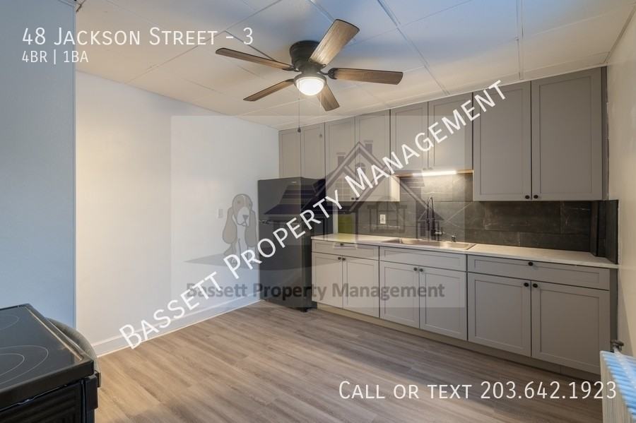 48 Jackson St - Photo 2 of 17